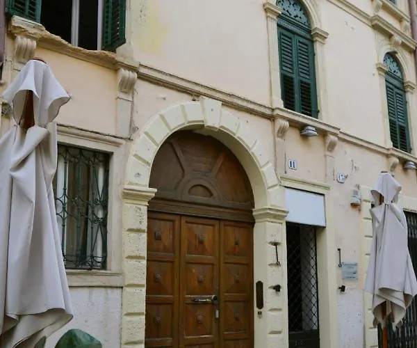 Gabrielli Rooms et Apartments Sant Antonio alloggio 4 M0230914084 Verona